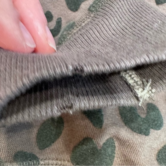 RAILS Womens Theo Flocked Olive Leopard Distress Pullover Sweatshirt-XS - Picture 8 of 10